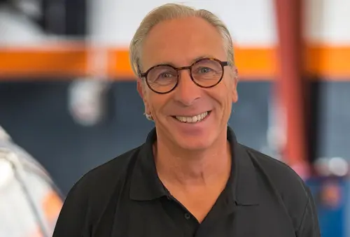 Claus L